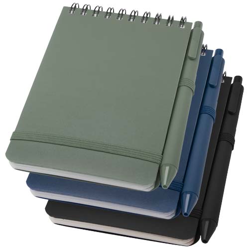 Blocco note formato A6 con copertina rigida in plastica recuperata in prossimit&agrave; degli oceani e penna a sfera Thalaasa (inchiostro nero) - 107902