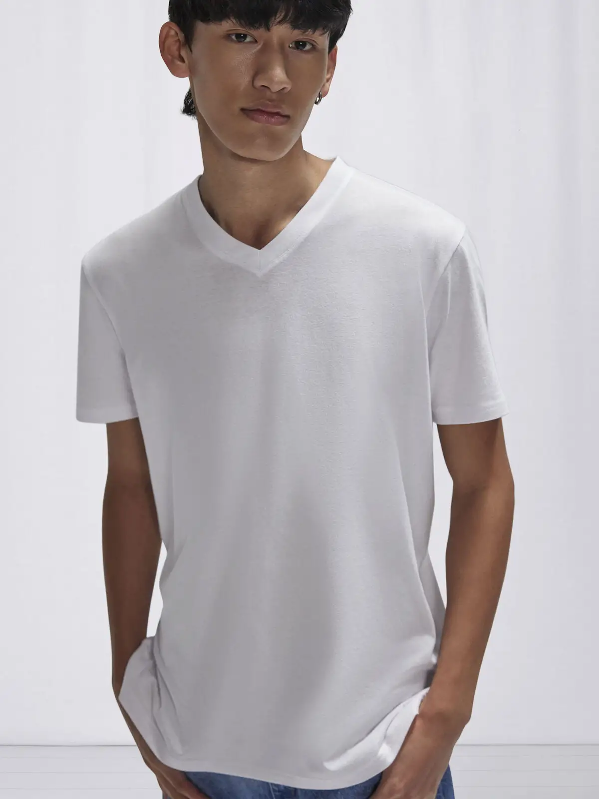 - B&amp;C Collection - BCTU008